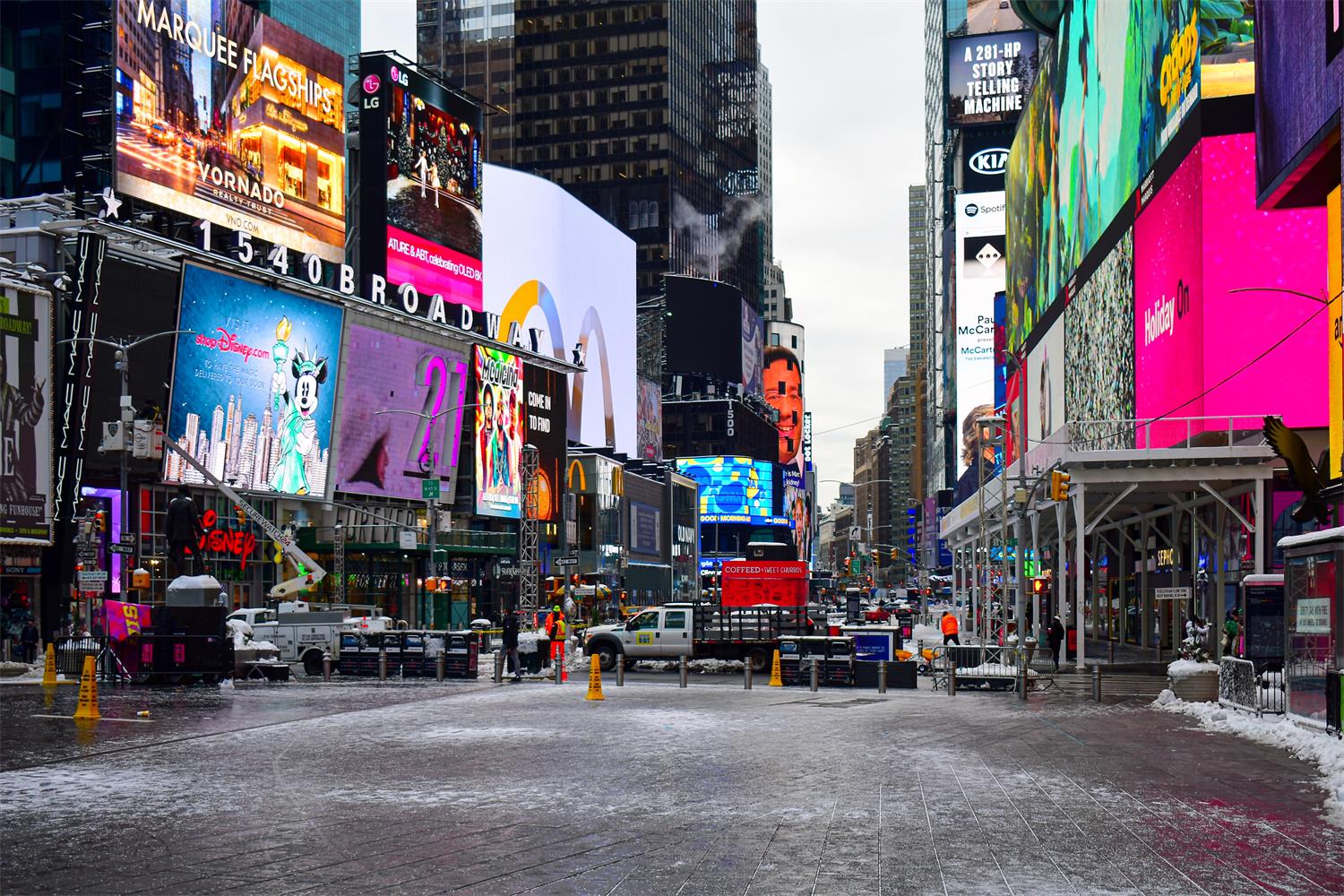 lewin乐玩显示知识锦集：户外LED显示屏如何避免光污染